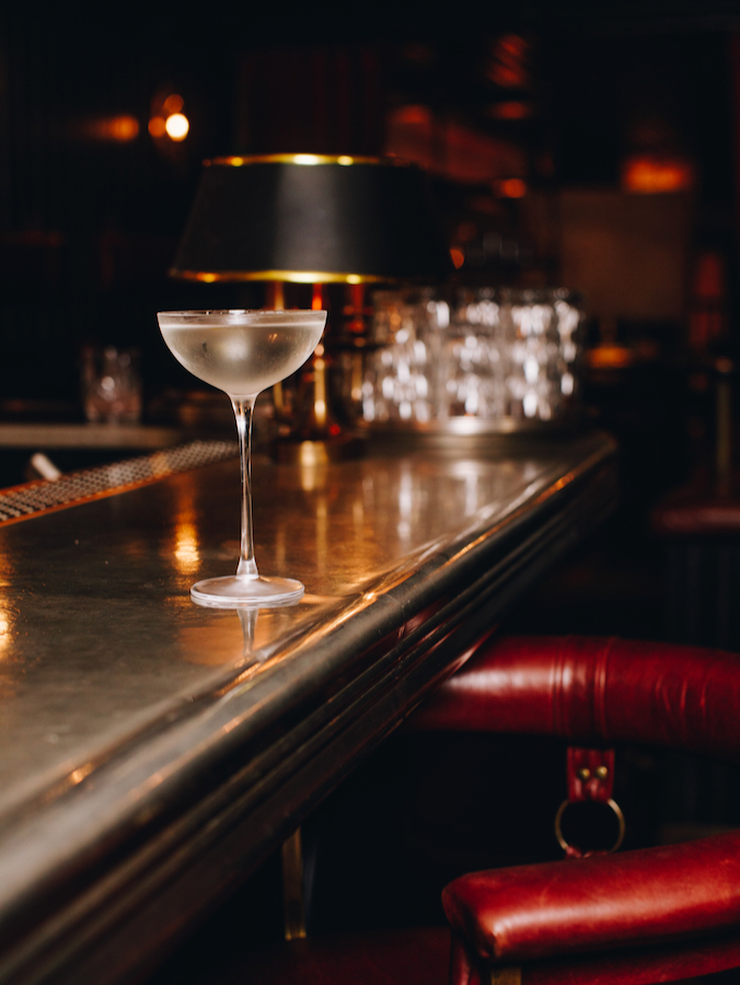 The-MAINE-Mayfair-Tavern-Bar-Cocktail